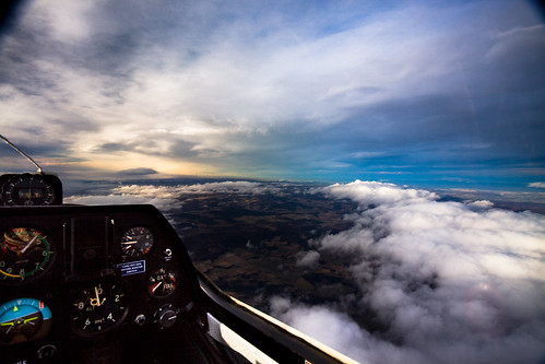 scotland flying aberdeenshire aboyne gliding glider deeside