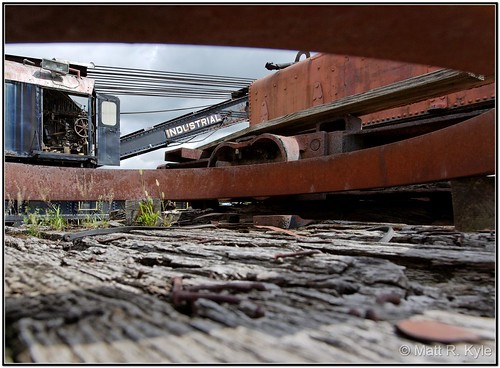 railroad rust crane rusty corrosion fortwayne locomotivetire