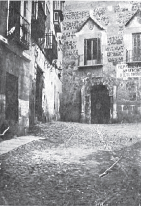 Portada del Palacio de los Señores de Peromoro en su ubicación primitiva en la Calle del Instituto