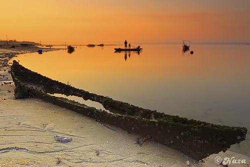 abandoned beach sunrise boat fisherman singapore malaysia piratesofthecaribbean johor lido barbosa worldbest atworldsend platinumheartaward saariysqualitypictures platinumpeaceaward