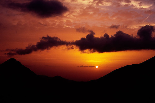 africa sunset cloud mountain mountains clouds ma northafrica atlasmountains morocco velvia100