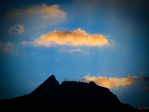blue sunset sky orange france montagne dark olympus ombre bleu ciel e300 savoie shape moutain coucherdesoleil séez