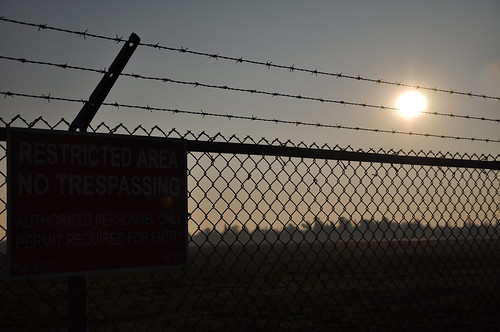 california sunset usa west sign america fence airport wire nikon fat telephone united unitedstatesofamerica chain number chainlink international american fresno permit link barbedwire states chainlinkfence barbed 2009 entry authorized fenceline personnel d90 southernbreeze nikond90 fresnoairterminal