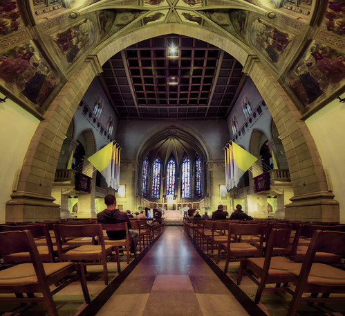 church concert nikon flag symmetry explore luxembourg luxemburg verticalstitch ihope justkidding sigma1020 d40 lëtzebuerg nohdr guidomusch youreallyshouldviewthislargeonblack 3photosat10mmthatsreallywide thestarshinesabovethechurch itgoedthroughtheroof