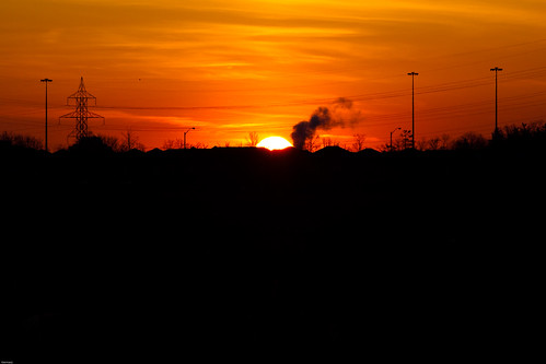 morning red sunrise smoke redsky mississauga doan