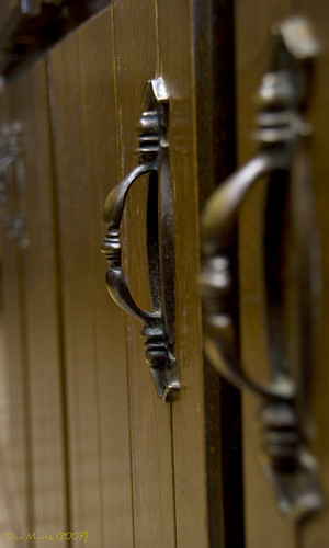 door wood brown handle cabinet brass