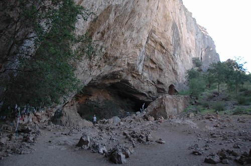 woman john women cave centralasia 2009 turkmenistan views100 worldtrekker lebap 20090529dsc3673 40girls lebapkugitangnaturereserve kyrkgyzcave kyrkgyz