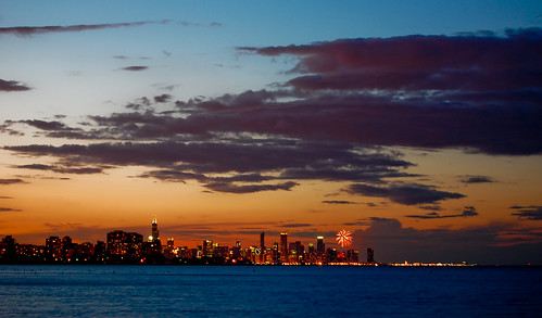 sunset chicago skyline clouds fireworks lakemichigan il venetiannight southshore
