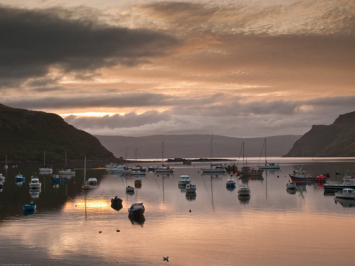 sea clouds sunrise boats scotland isleofskye harbour hills highland e3 portree