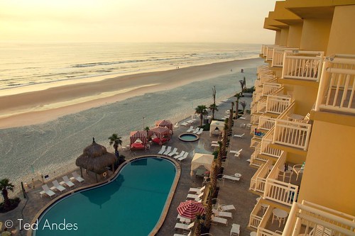 beach sunrise hotel florida sony may fl daytona shores a700 16105mm