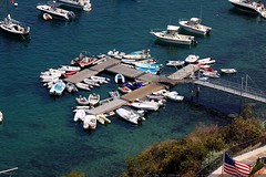 little boats docked in catalina harbor    MG 2161 