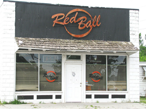 33 Baxter Springs KS - Red Ball Bar & Grill