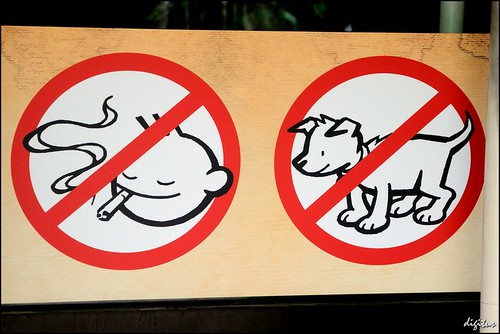 dog baby sign geotagged zoo hannover smoking schild hund nikkor rauchen d300 verbot nikoncapturenx geo:lat=52380629 1685mmf3556gvr 1685vr not100sureaboutthegeotag geo:lon=9770375
