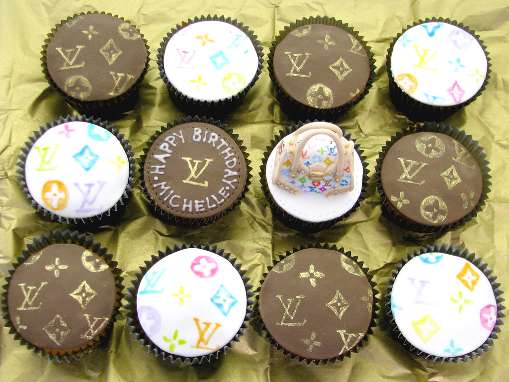 Louis Vuitton Cupcake Set | Flickr - Photo Sharing!