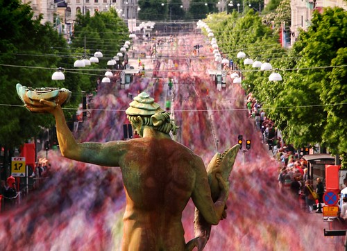 blur statue göteborg long exposure runners poseidon avenyn göteborgsvarvet