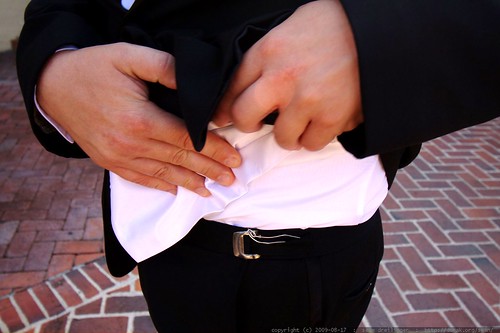 best man used bailing wire to make his tuxedo trousers fit    MG 2183