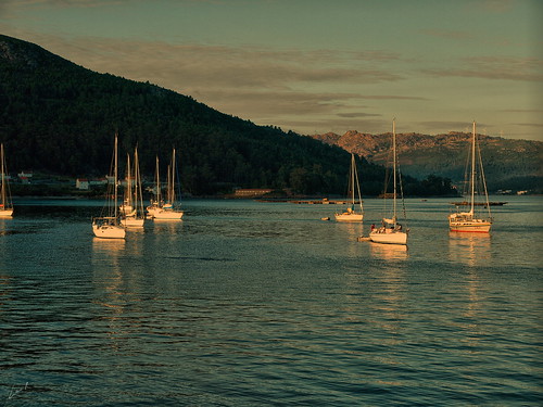 blue sunset sea azul boats atardecer mar barcos galiciaolympuse510zd1454mme510hdrmurosespañaspain