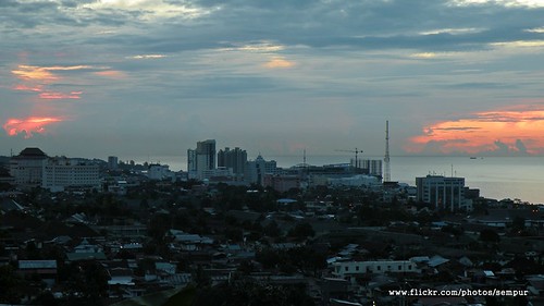morning sunrise indonesia downtown borneo skyscrapper kalimantan balikpapan blueribbonwinner eastkalimantan eastborneo anawesomeshot nikoncoolpixp80