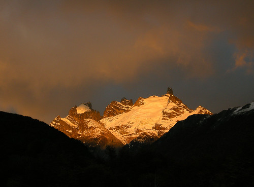 chile sunset patagonia mountain sunrise landscape amanecer andes 2009 regióndeaysén reservanacionalcerrocastillo travesíacerrocastillo