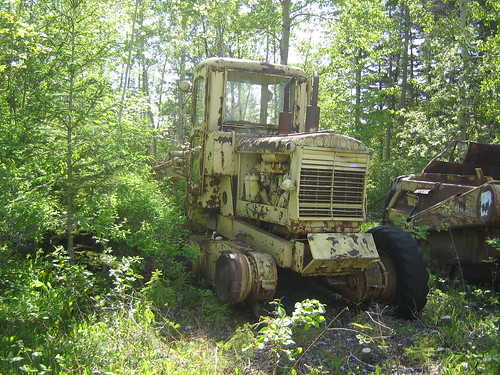 abandoned machine rusty galion grader roadbuilder