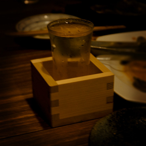 wood brown glass japan dinner geotagged restaurant golden box traditional drinking sake alcohol 日本 居酒屋 izakaya kyushu frosted kitakyushu 九州 北九州 お酒 geo:lat=33818803 geo:lon=130942611