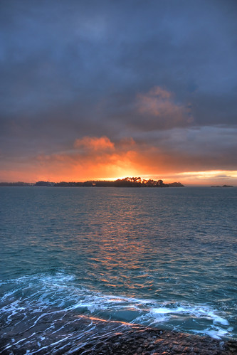 blue red sea orange mer sunrise soleil brittany coucher roscoff bretagne hdr channel manche coucherdesoleil