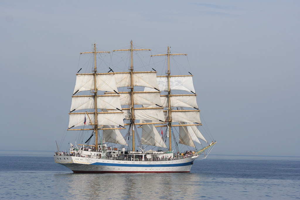 Hanse Sail 2009 - "Mitsegeln" auf dem Dampfeisbrecher Stettin - Tallship MIR