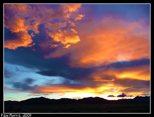 sunset sky mountains clouds america evening us colorado sanluisvalley valley finepix fujifilm rockymountains s500 sangredecristo orangs pammorris southwesterncolorado denverpam