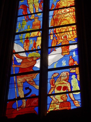 france window modern cathedral contemporary stainedglass vitrail aveyron rodez cathedraledenotredame atelierduchemin stephanebelzere