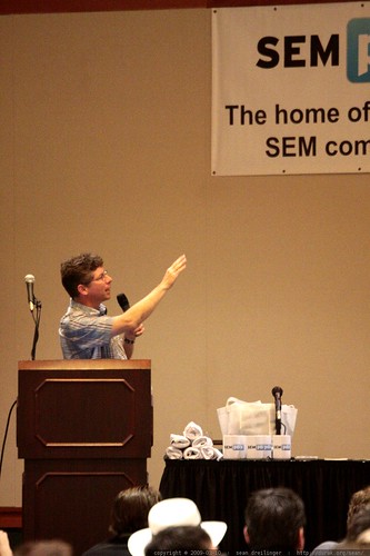 danny sullivan   the (almost) all request keynote   sempdx searchfest 2009     MG 9082