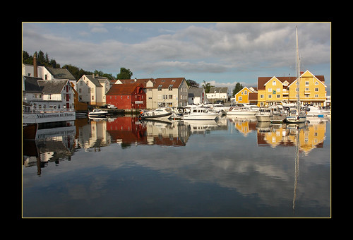 morning reflection norway mirror florø forf