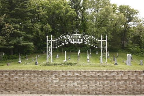 road trip travel signs tourism cemetery sign wisconsin digital canon way eos rebel us high highway scenery kiss open view side 14 scenic gap thegap roadtrip tourist hwy route funeral views albany americana openroad interstate roadside dslr roadsideamerica xsi x2 offtheinterstate us14 roadgeek 450d ushighway openroads ontheopenroad canoneos450d ushighway14 canoneosdigitalrebelxsi kissdigitalx2canon noticings gapstores albanywisconsin gapcemetery