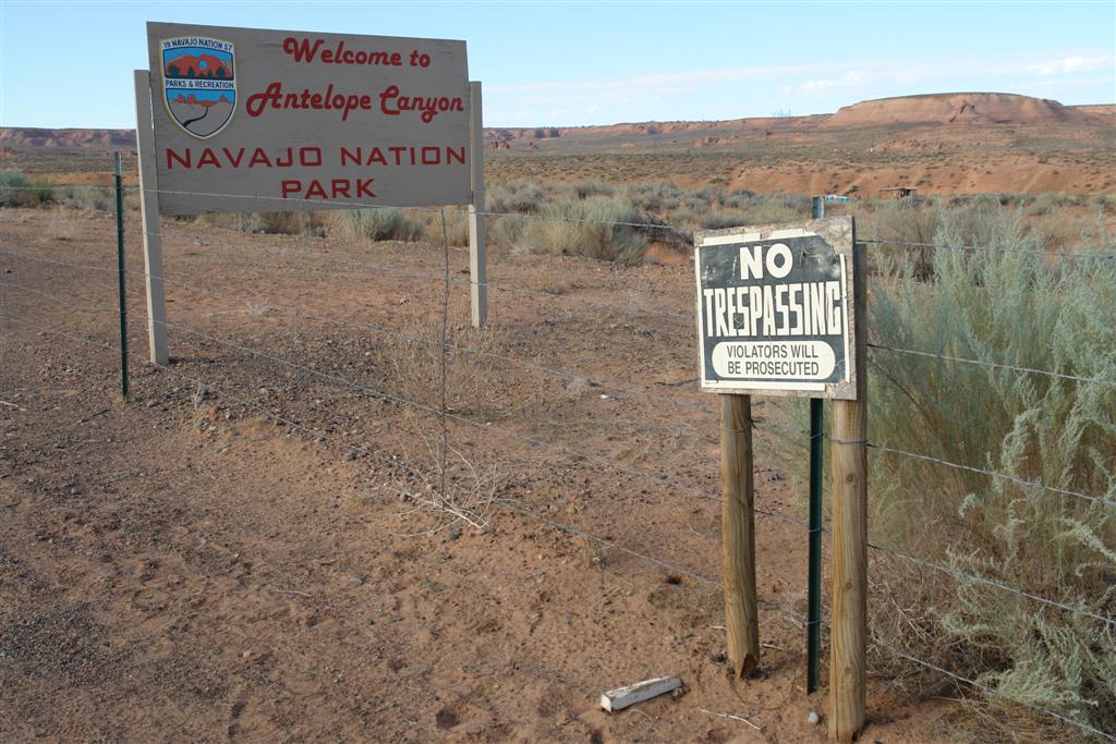 Cartel de entrada al área del Antelope Canyon