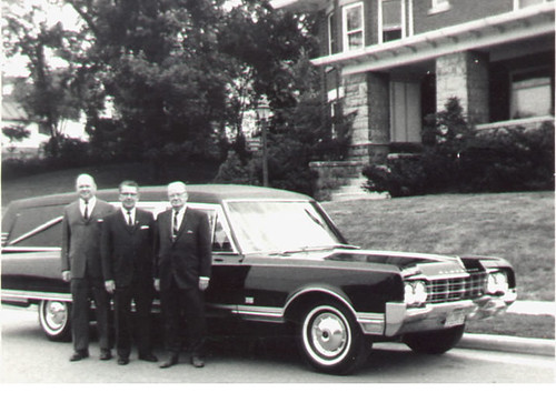 pcs suburban 1967 hearse combination funeralhome procar funeralcoach deathcare drmo moshinskie jimmoshinskie funeralcustoms saether professionalcarsociety professionalvehicle saetherfuneralhome