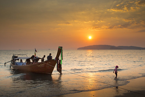 sunset thailand longtailboat aonang