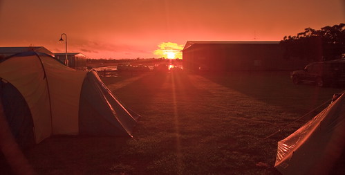 camping sunset rural country australia tent newsouthwales temora