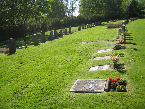 history graveyard christianity vikings burialground gamlauppsala olduppsala