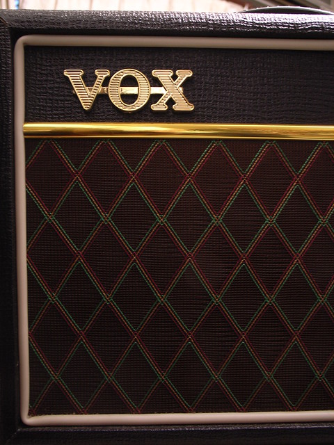 Photo：VOX guitar amp By matsuyuki