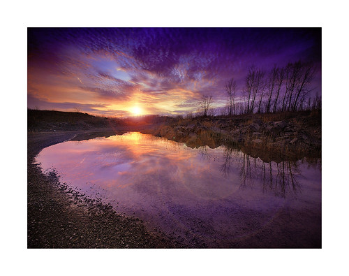 sunset reflection puddle niagara quarry hdr escarpment queenston blazingsky vosplusbellesphotos