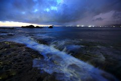 雲洞 ~ Night exposure and  Clouds of 龜吼 Guihou  Coastal ~