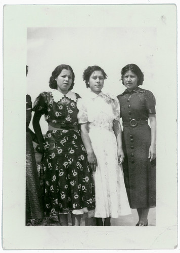 three women 