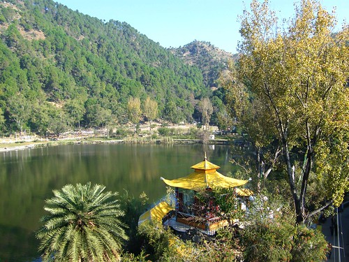 india lake mountains buddhism ilp hinduism sikhism himachalpradesh rewalsar theindiatree rawalsar