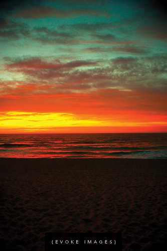 ocean red sky orange beach water clouds sunrise geotagged sand waves australia images newsouthwales southcoast wollongong evoke illawarra mathewsacco geo:lat=34424859 geo:lon=150905827