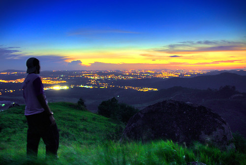 sunset sun trekking hiking malaysia selangor semenyih breaktherule brogahill