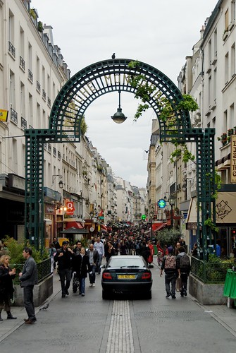 Paris - Montorgueil par S. Walker - Flickr
