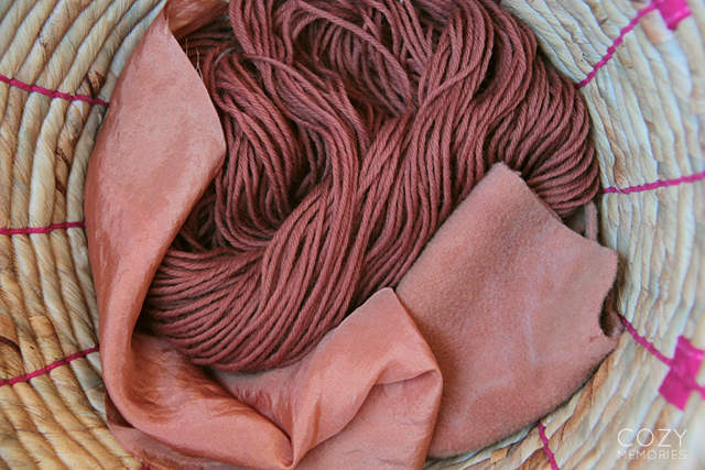 Osyris alba on wool & silk