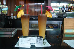 And we arrived in Honolulu on Friday (the day before) to have Mai Tais at 9am ;)