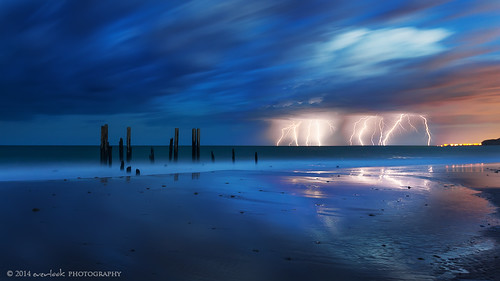 seascape storm beach landscape photography jetty lightning southaustralia fleurieupeninsula everlook portwillunga dawndee