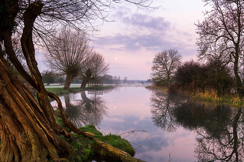 Moonset by the River Stour
