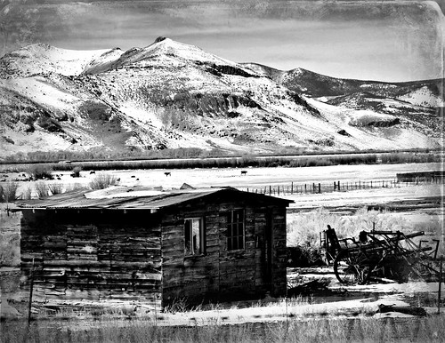 winter bw snow barn rural cabin colorado shed co roadside smalltown pammorris pamspics saguachecolorado nikond5000